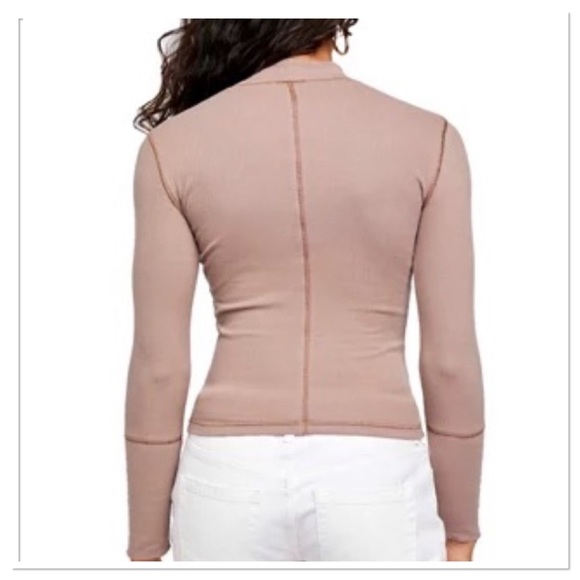 Free People Women’s Rickie Top Shirt In Coyote Size XS - Picture 2 of 5